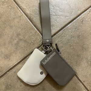 Lululemon Gray and White Wristlet Set